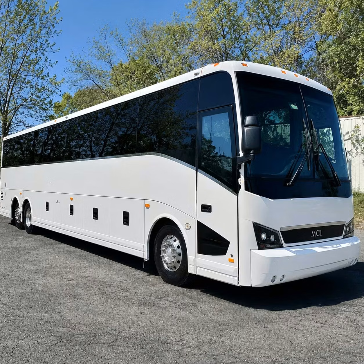 brighton bus rentals for corporate meetings and team dinners