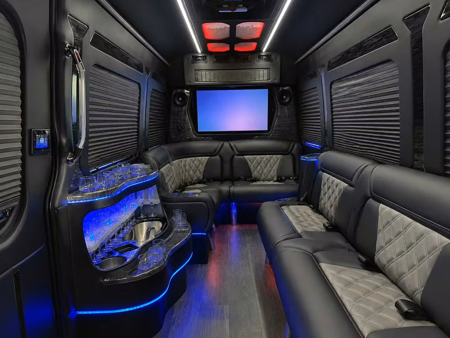 brighton charter bus rentals for family reunions parties and more in brighton